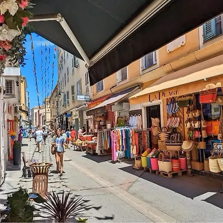 Terrasse Au Coeur D'ajaccio * Ajaccio (Corsica)